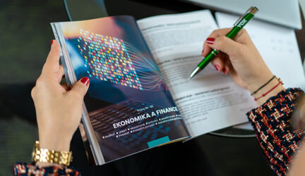 Brožura podzimních kurzů je online